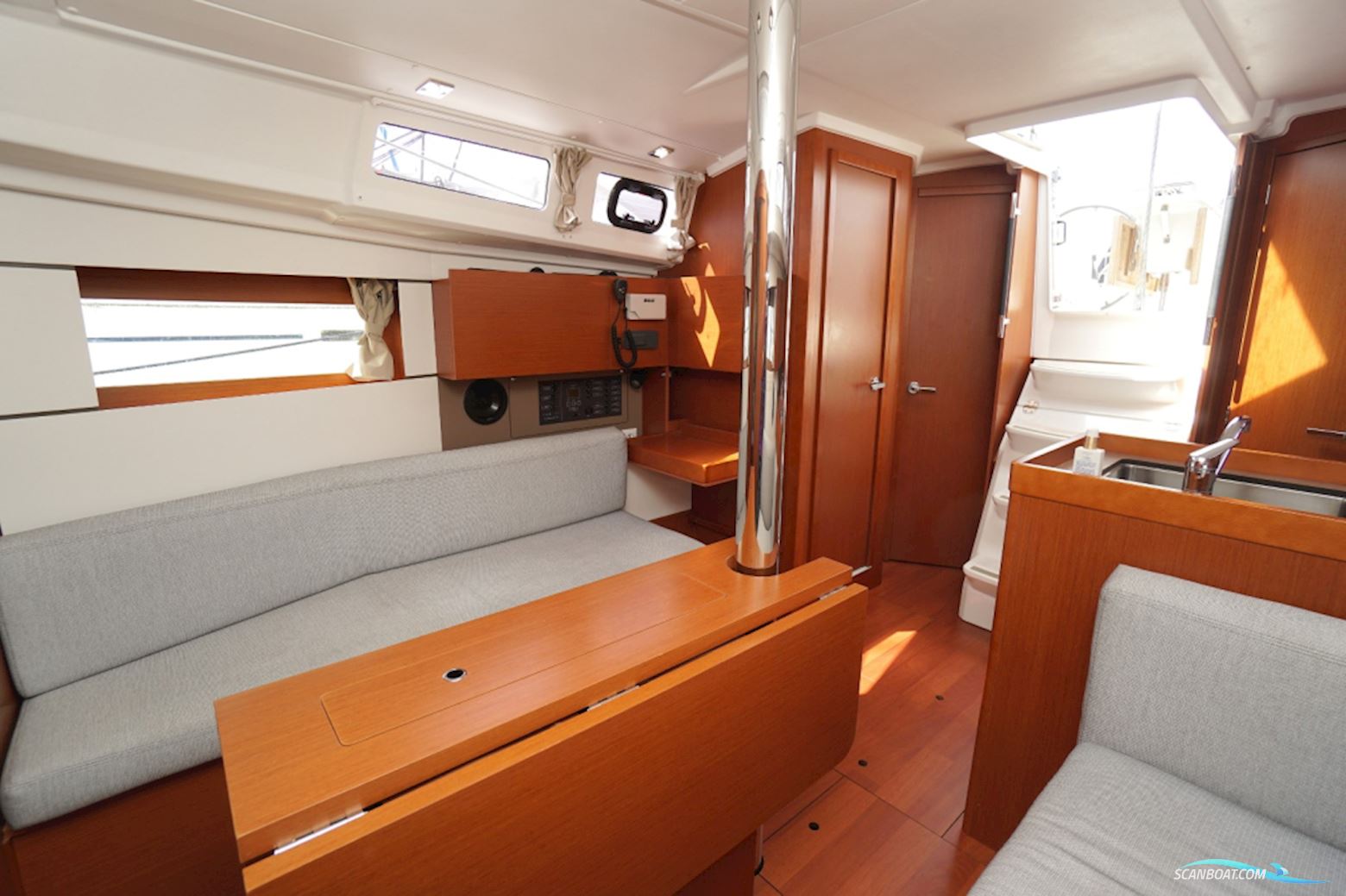 Beneteau Oceanis 35.1