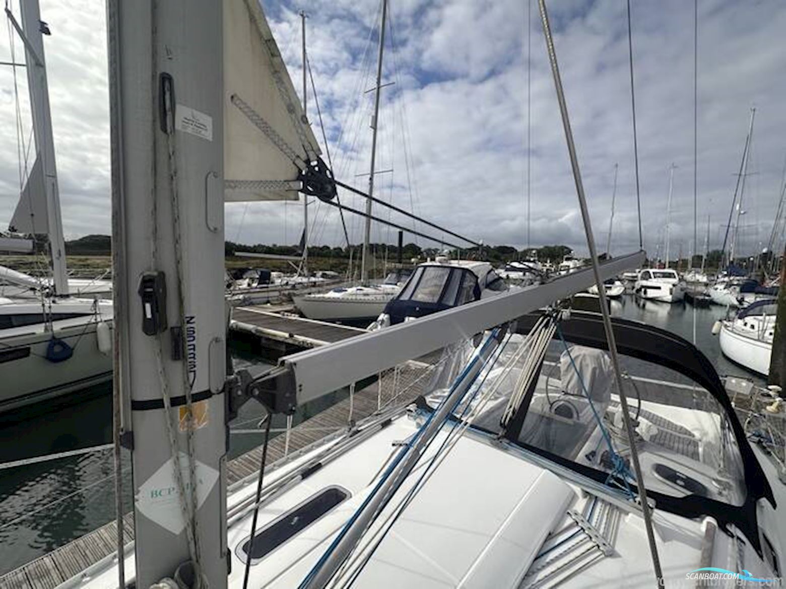 Beneteau Oceanis 351