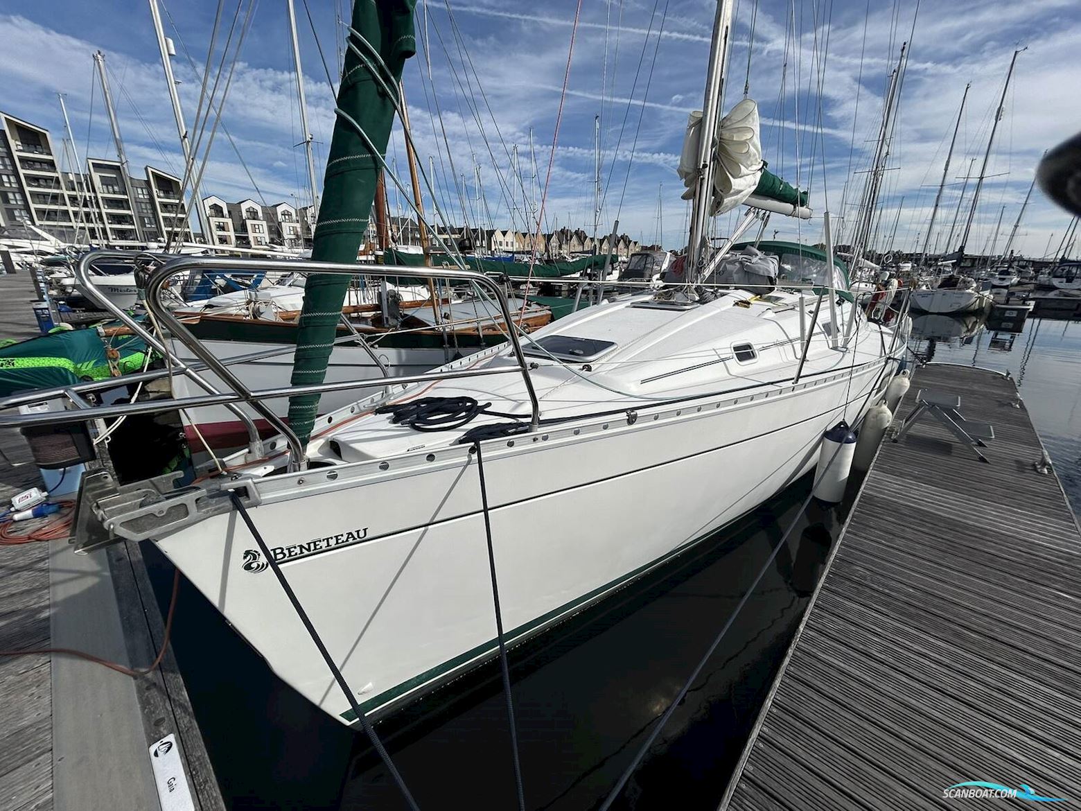 Beneteau Oceanis 351 Sailingboat 1994, with Beta Marine B-30 New 2024 engine, United Kingdom