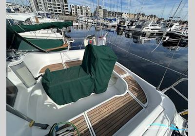 Beneteau Oceanis 351 Sailingboat 1994, with Beta Marine B-30 New 2024 engine, United Kingdom