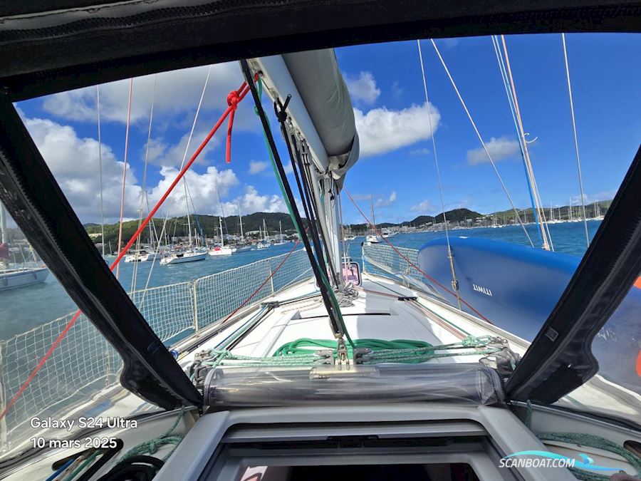 Beneteau Oceanis 37 Limited Edition