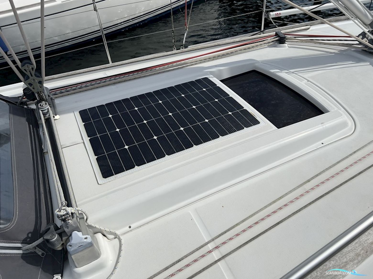 Beneteau Oceanis 37
