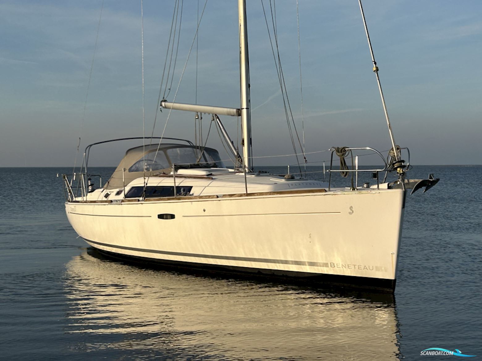 Beneteau Oceanis 37