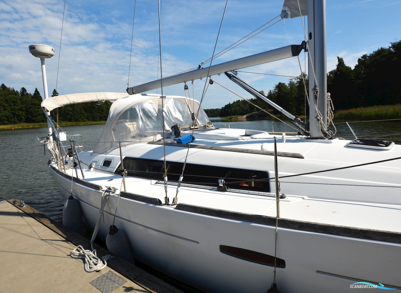 Beneteau Oceanis 37