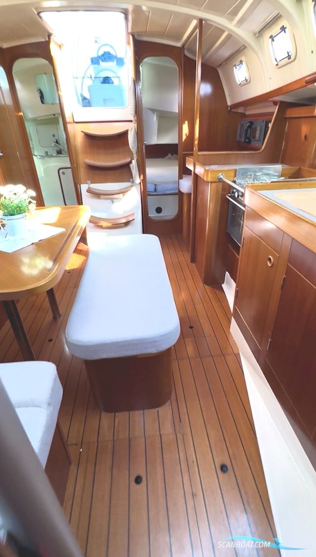 Beneteau Oceanis 370