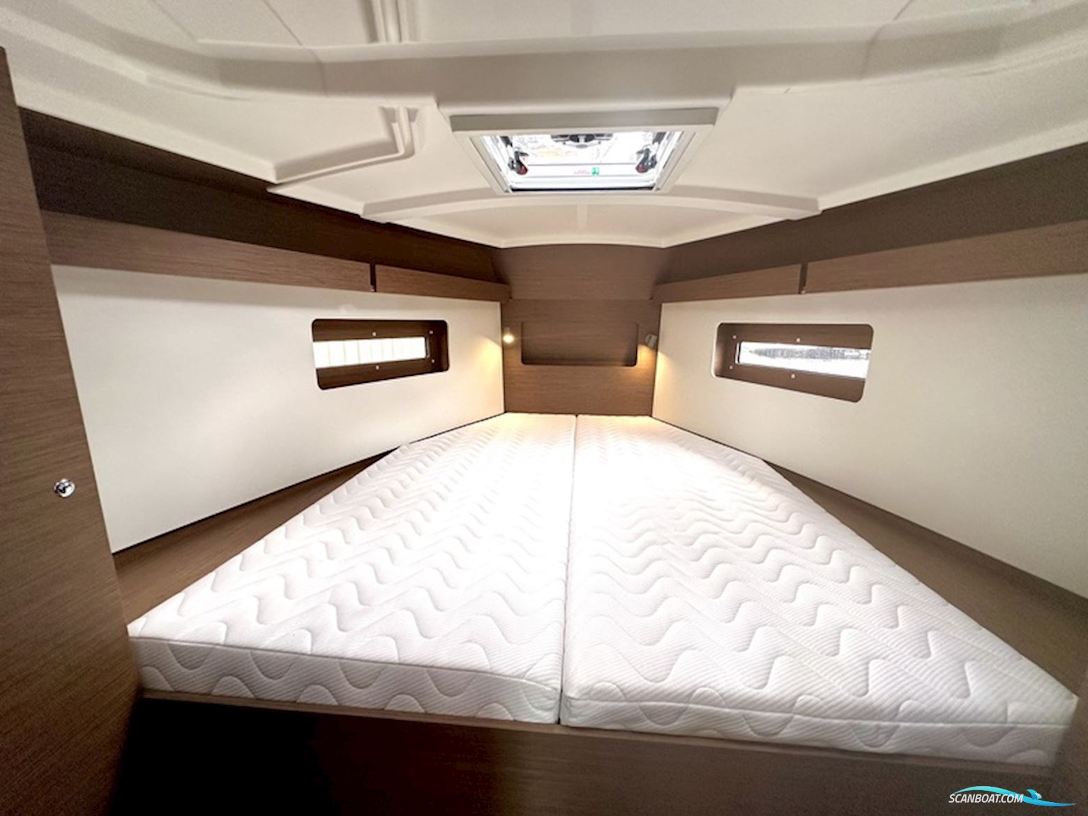 Beneteau Oceanis 37.1