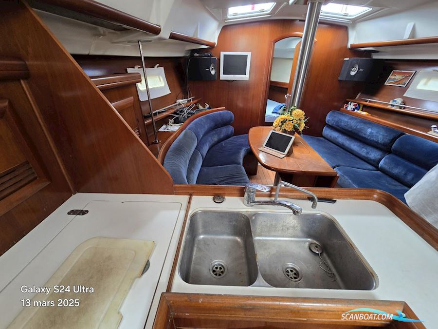 Beneteau Oceanis 373