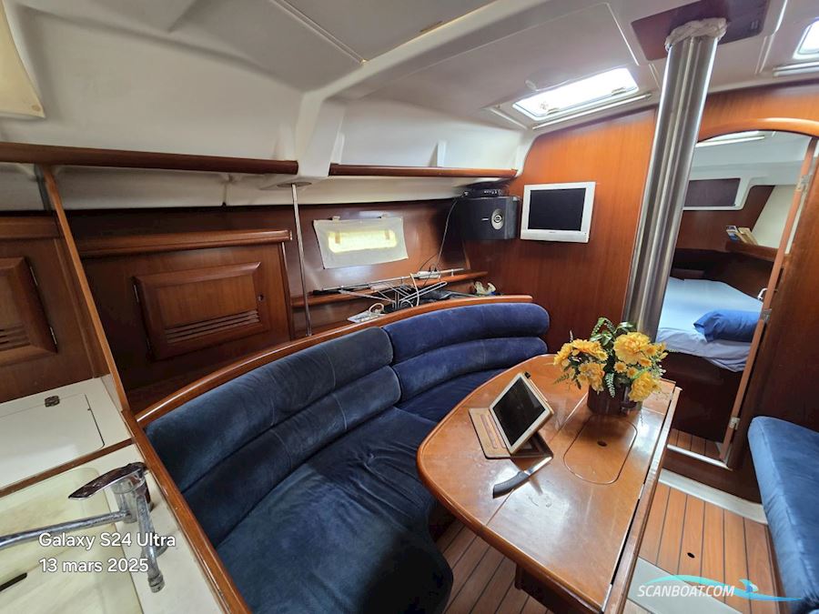 Beneteau Oceanis 373