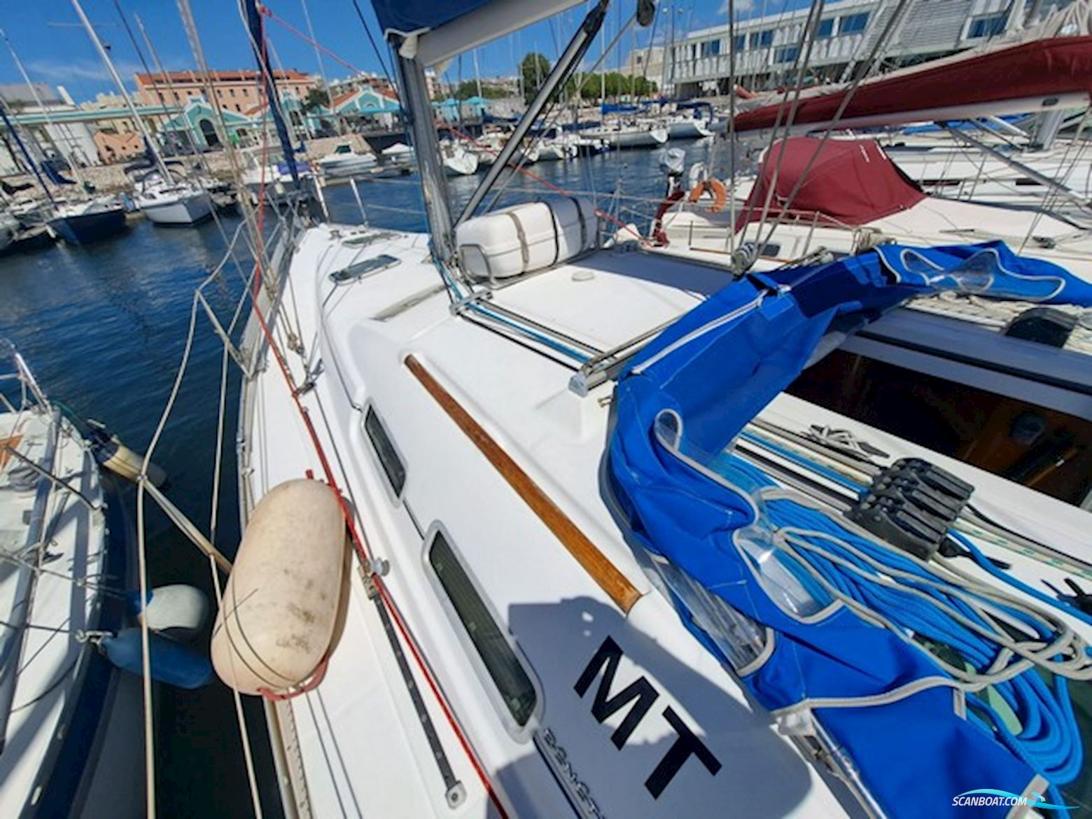 Beneteau Oceanis 373