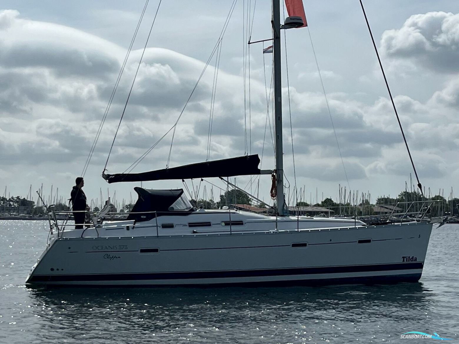 Beneteau Oceanis 373