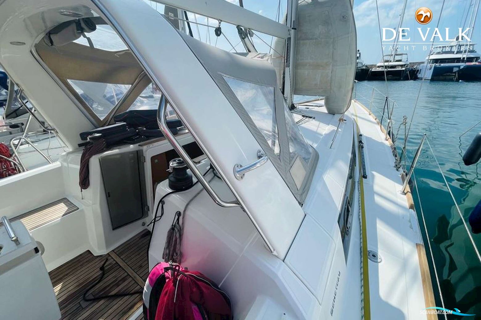 Beneteau Oceanis 38