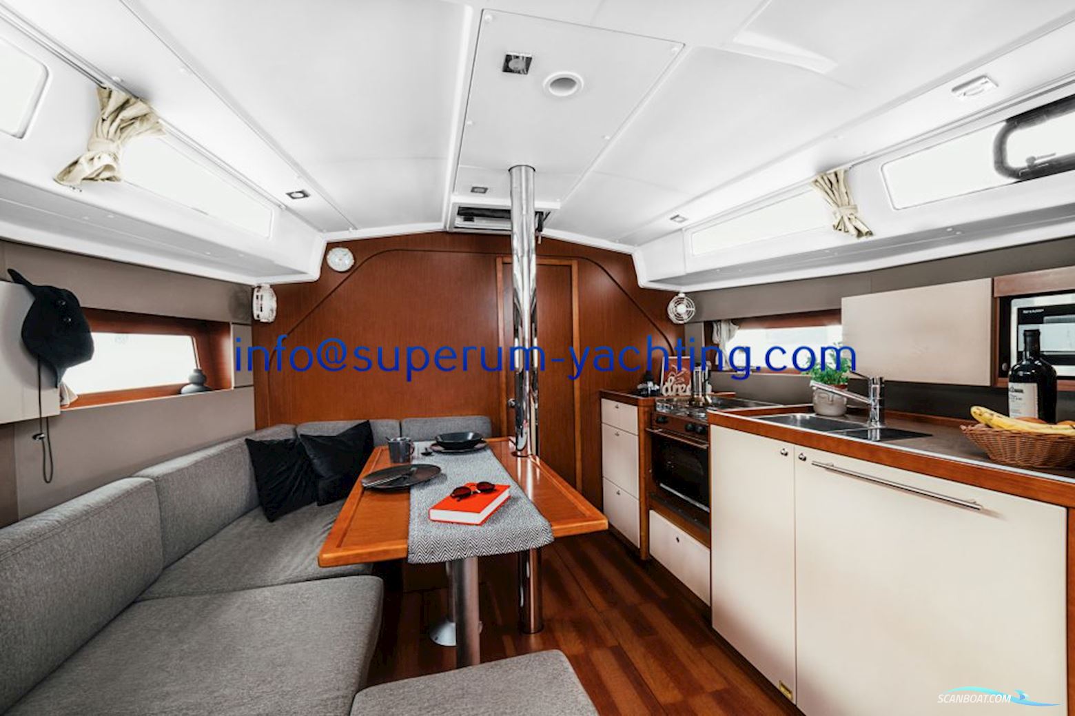 Beneteau Oceanis 38