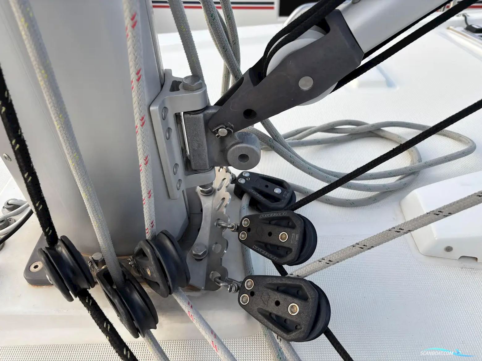 Beneteau Oceanis 38.1