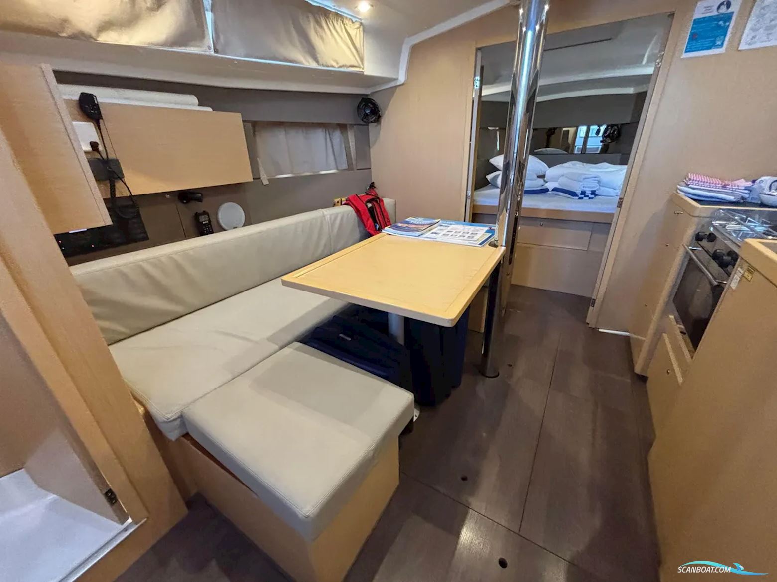Beneteau Oceanis 38.1