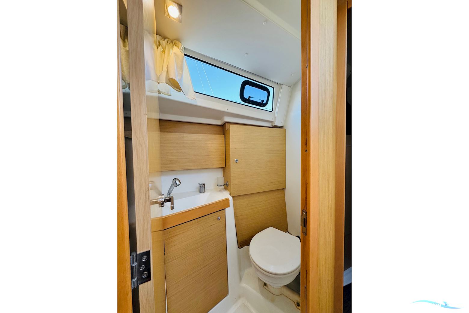 Beneteau Oceanis 38.1