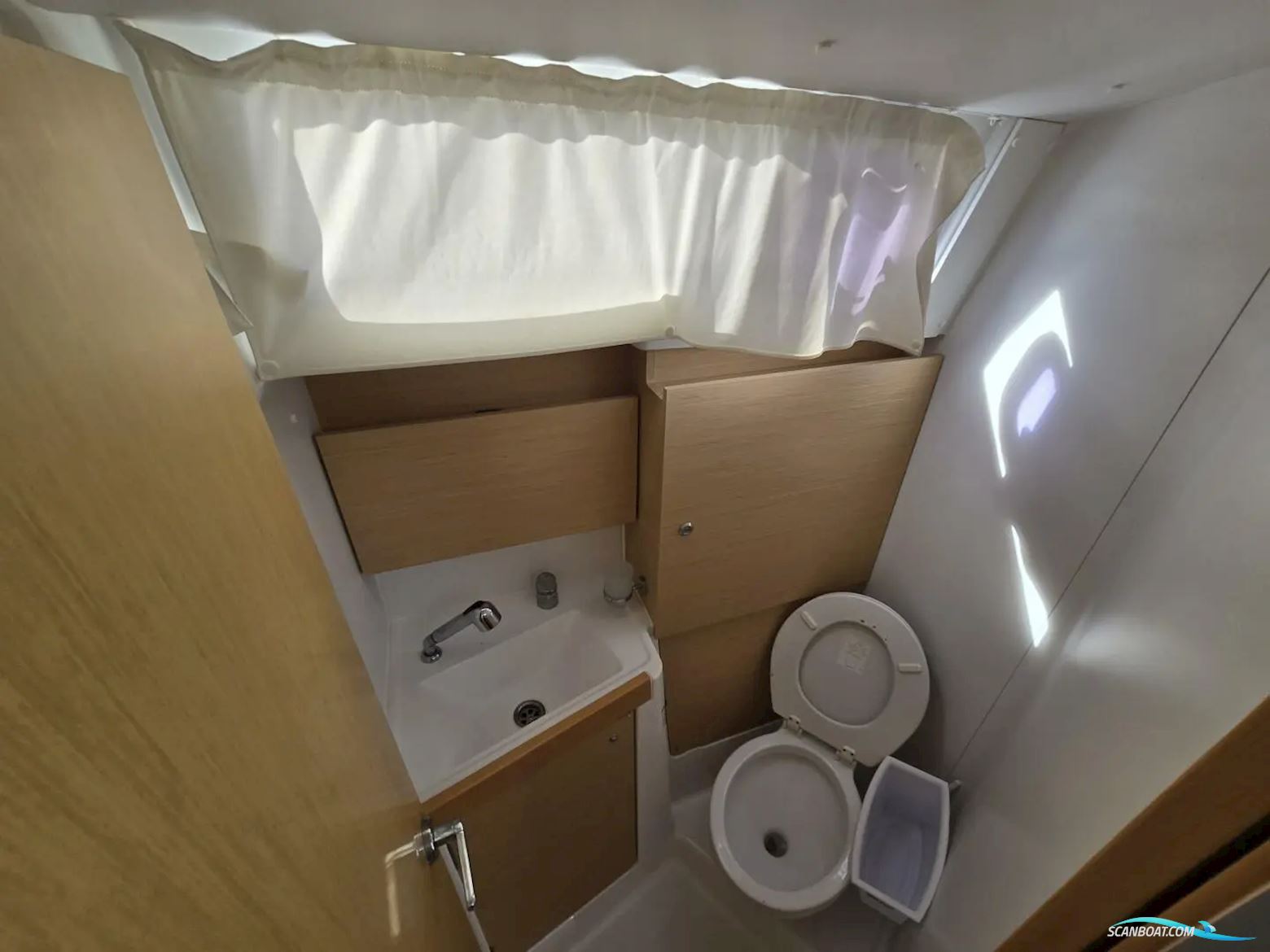 Beneteau Oceanis 38.1