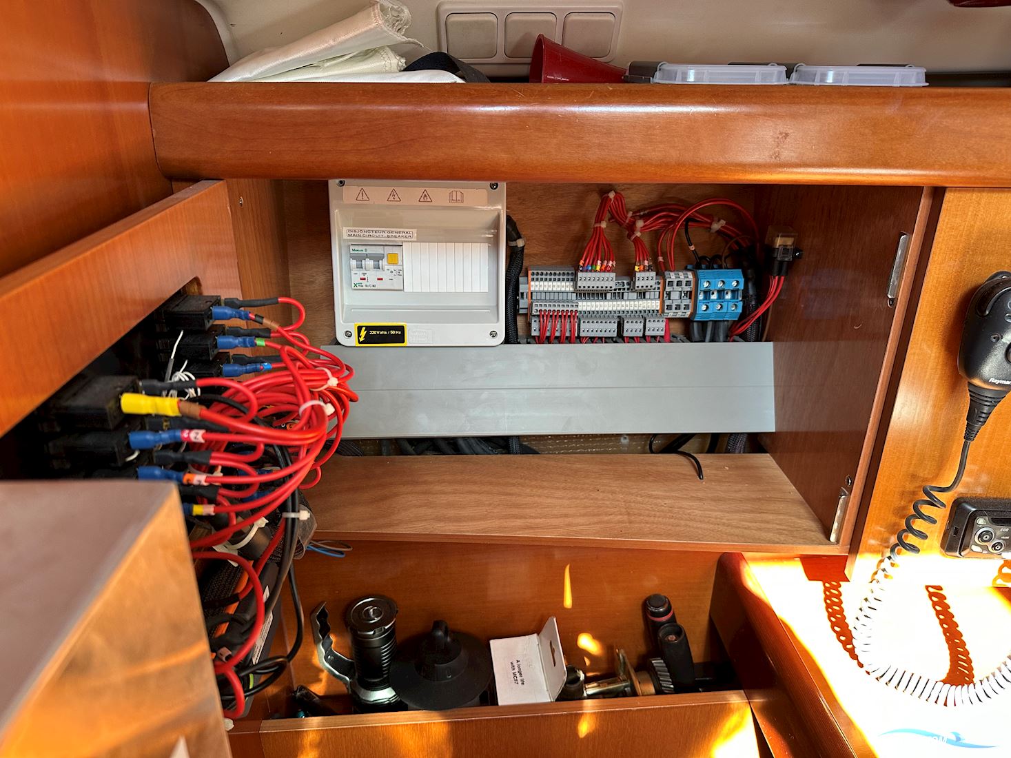 Beneteau Oceanis 393