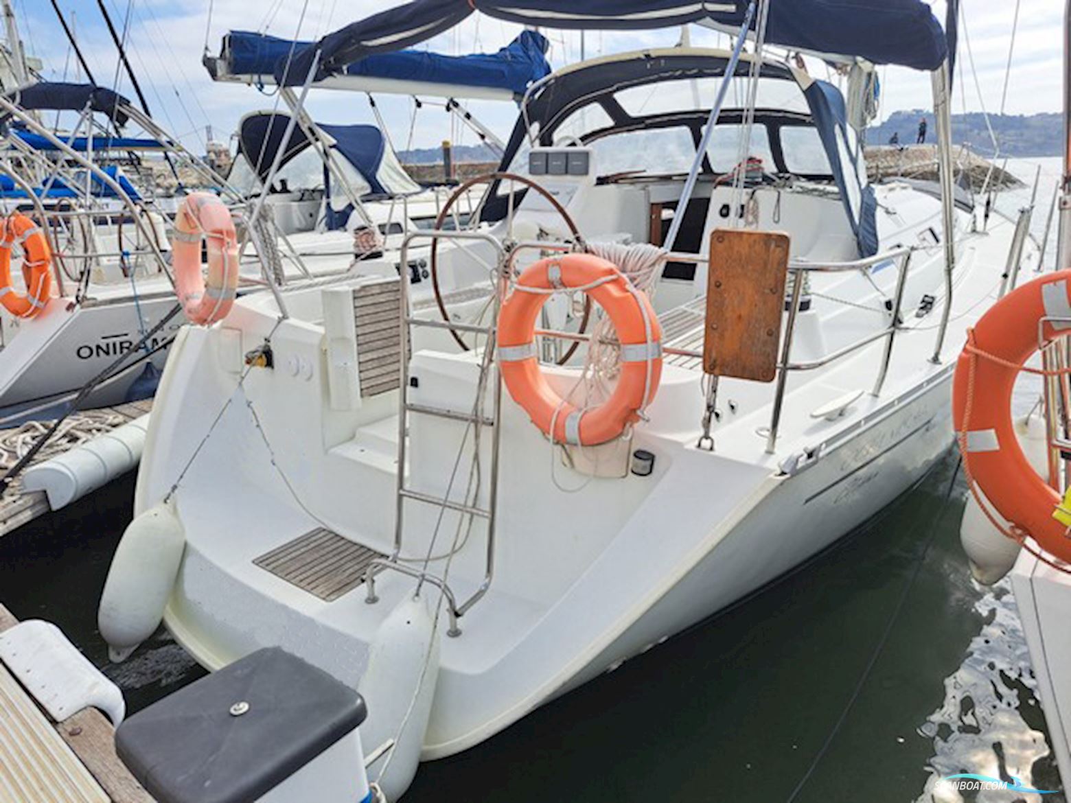 Beneteau Oceanis 393
