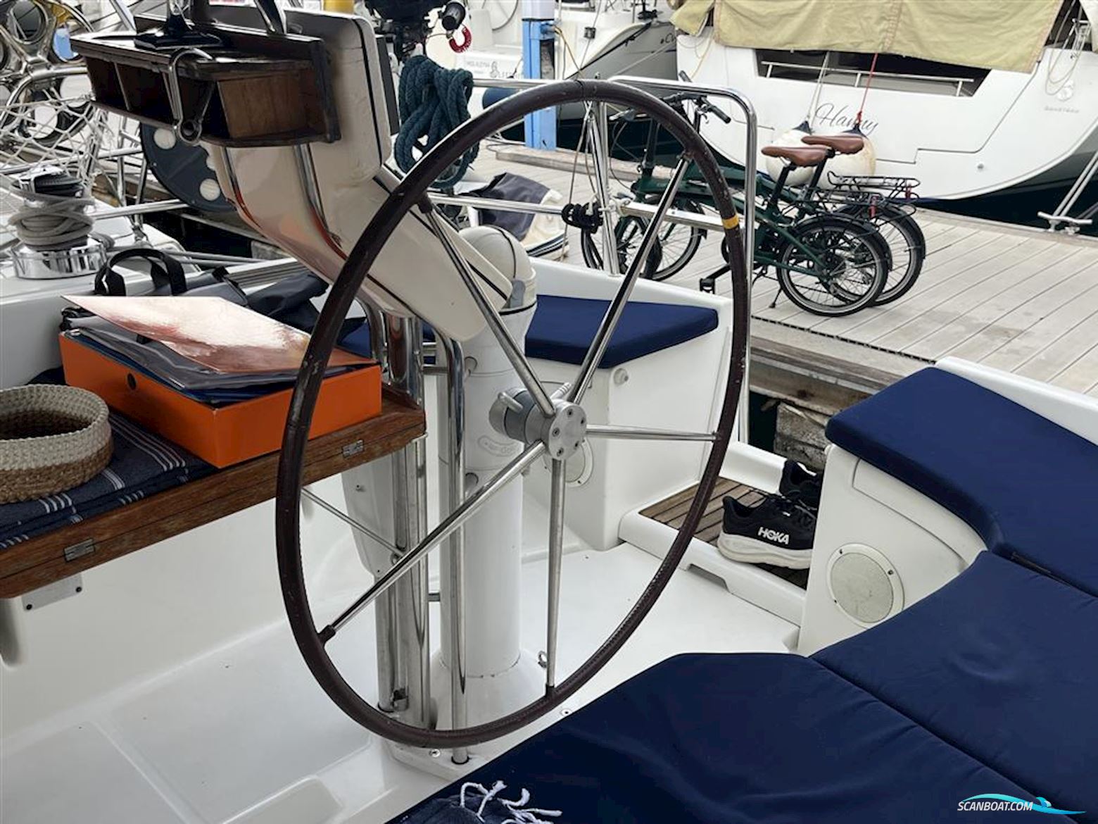 Beneteau Oceanis 393