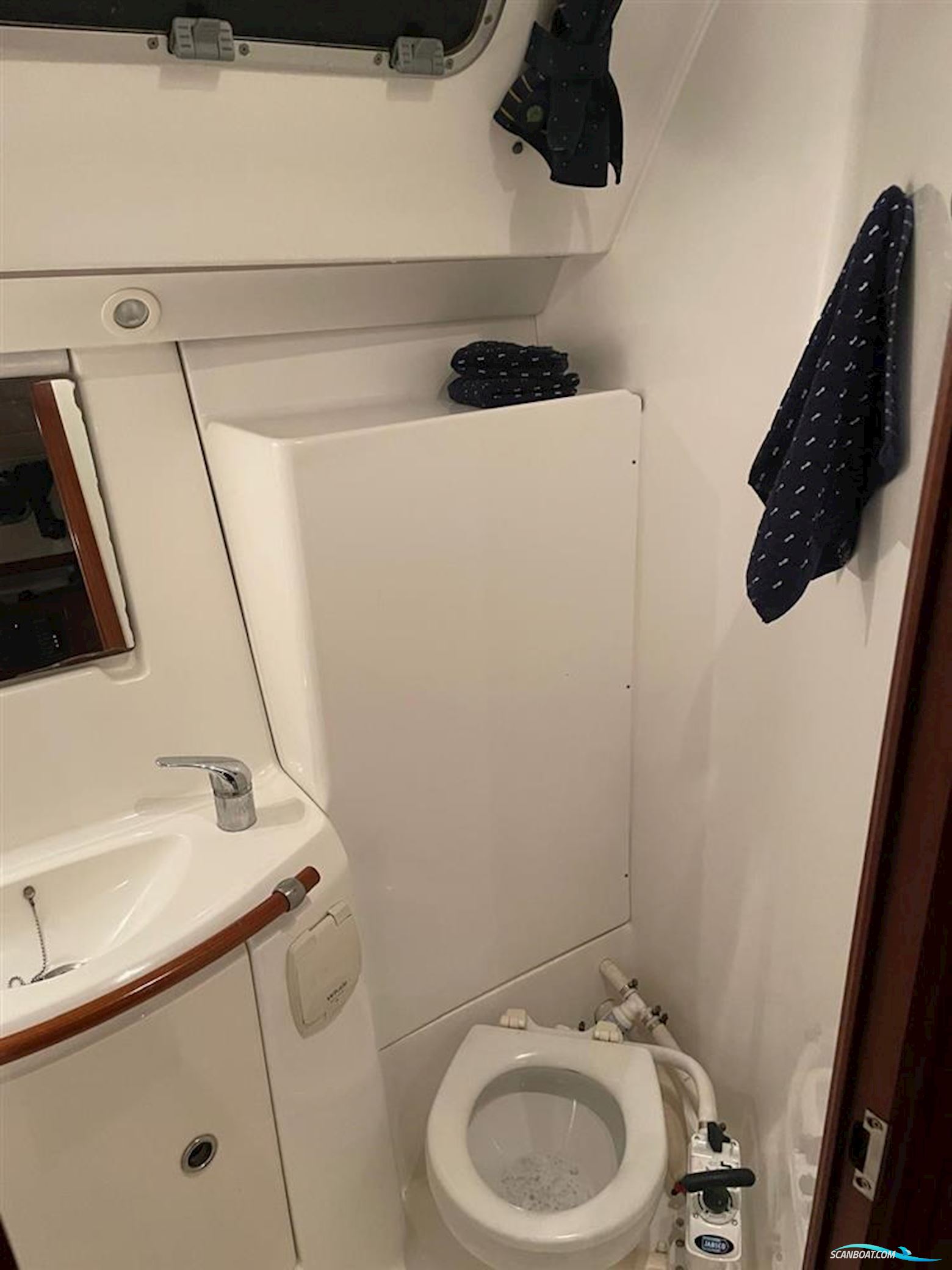 Beneteau Oceanis 393