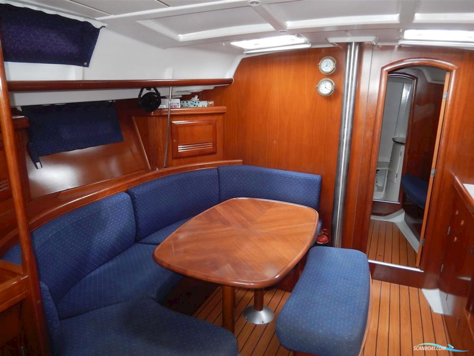 Beneteau OCEANIS 393