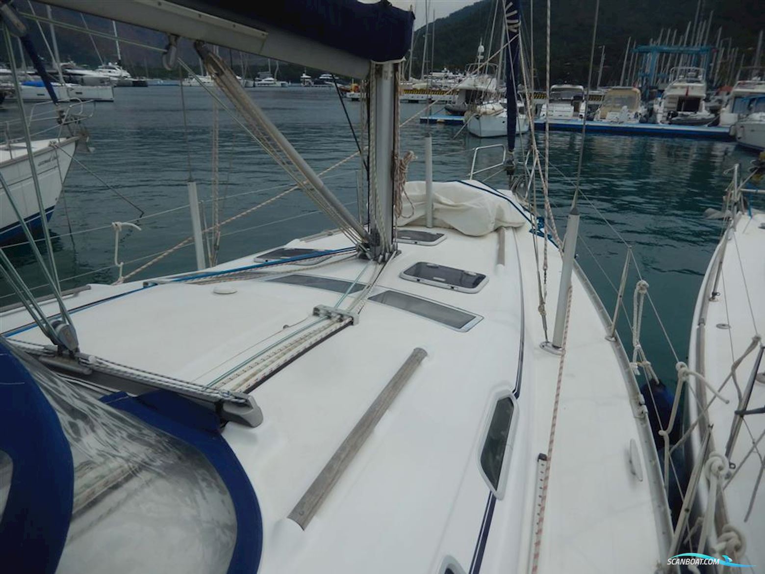 Beneteau OCEANIS 393