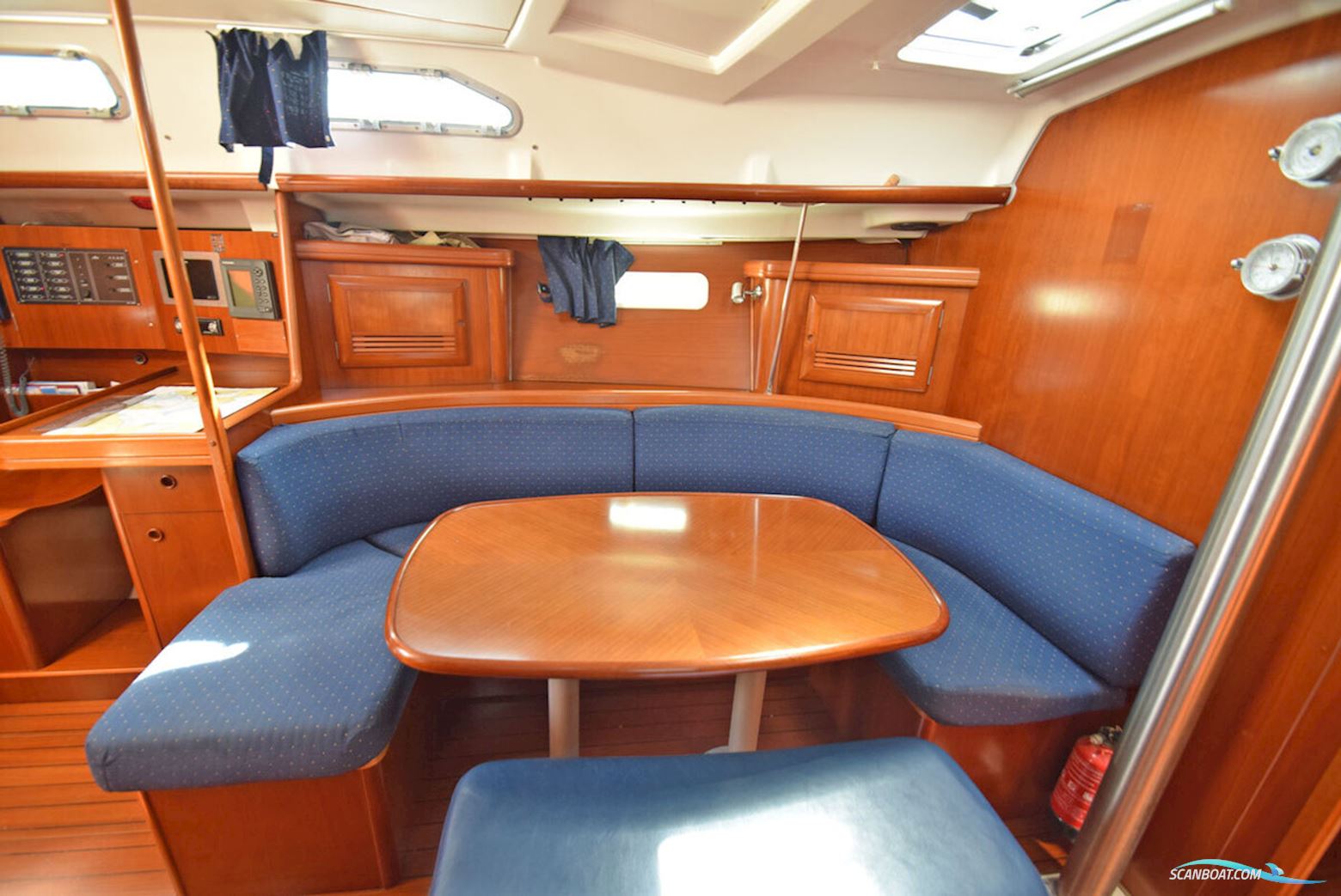 Beneteau Oceanis 393