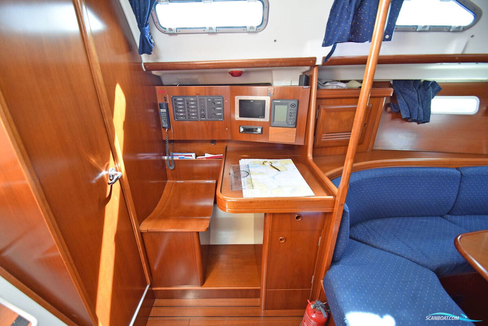 Beneteau Oceanis 393