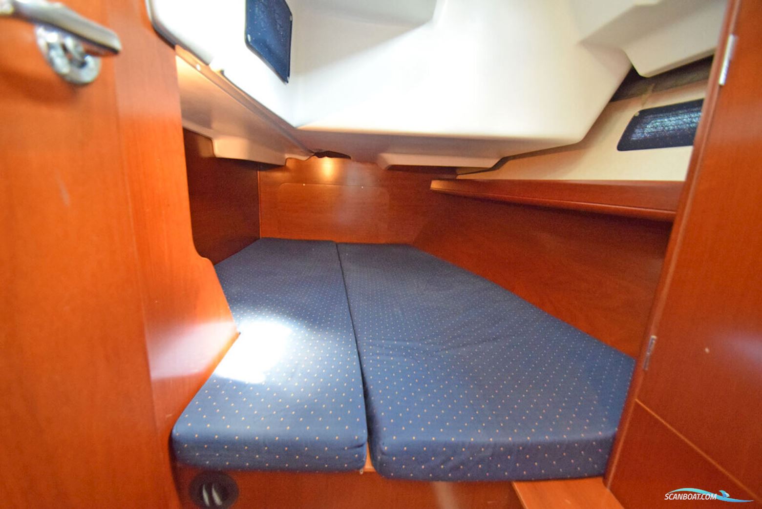 Beneteau Oceanis 393