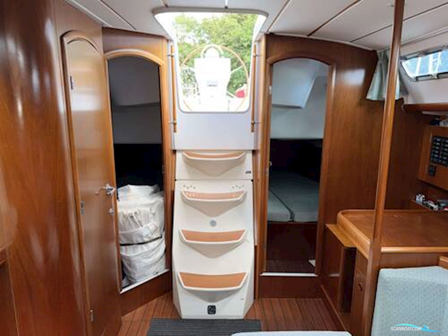 Beneteau Oceanis 393
