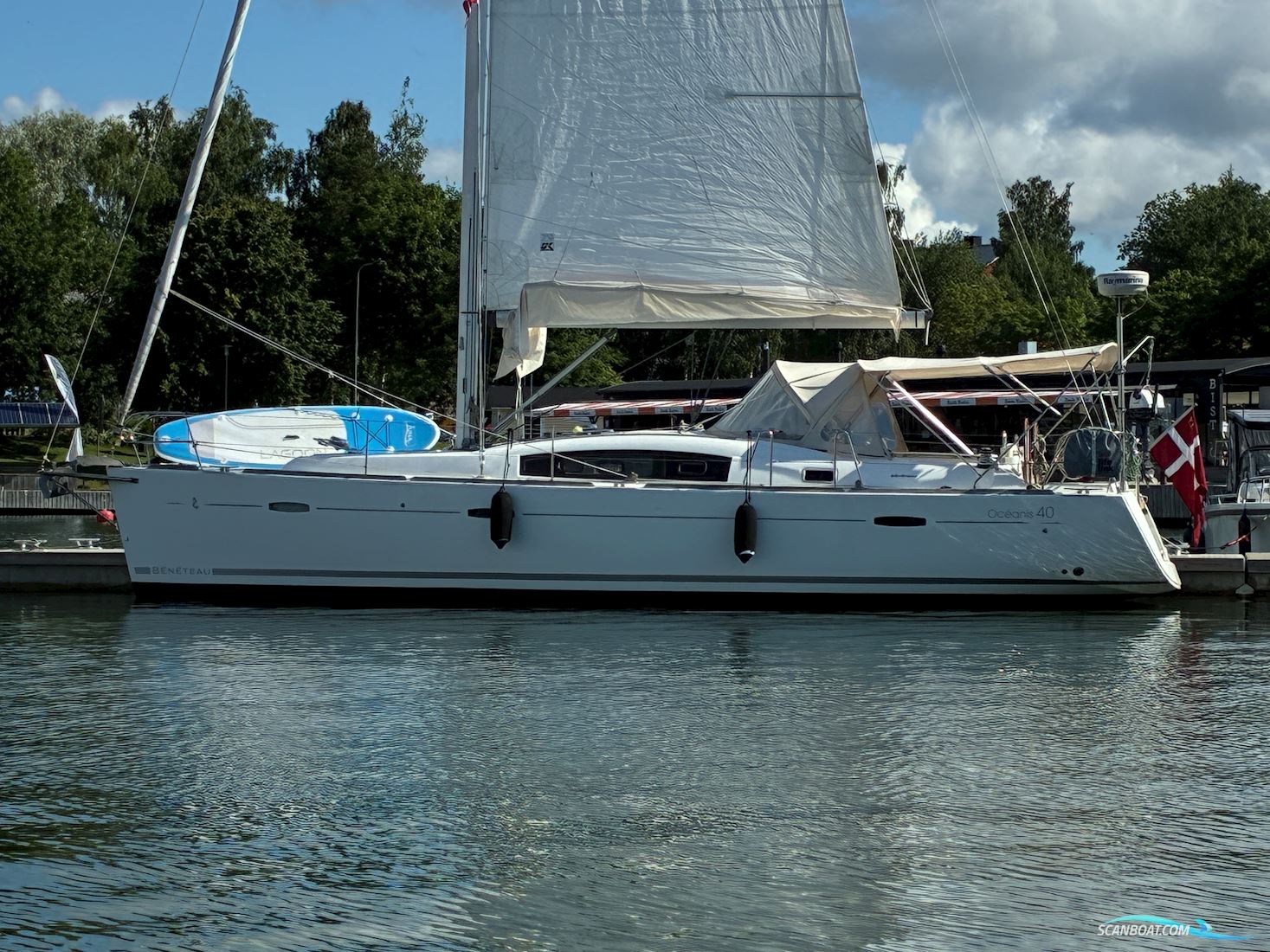Beneteau Oceanis 40 Bov Propel–Ikke Teakdæk