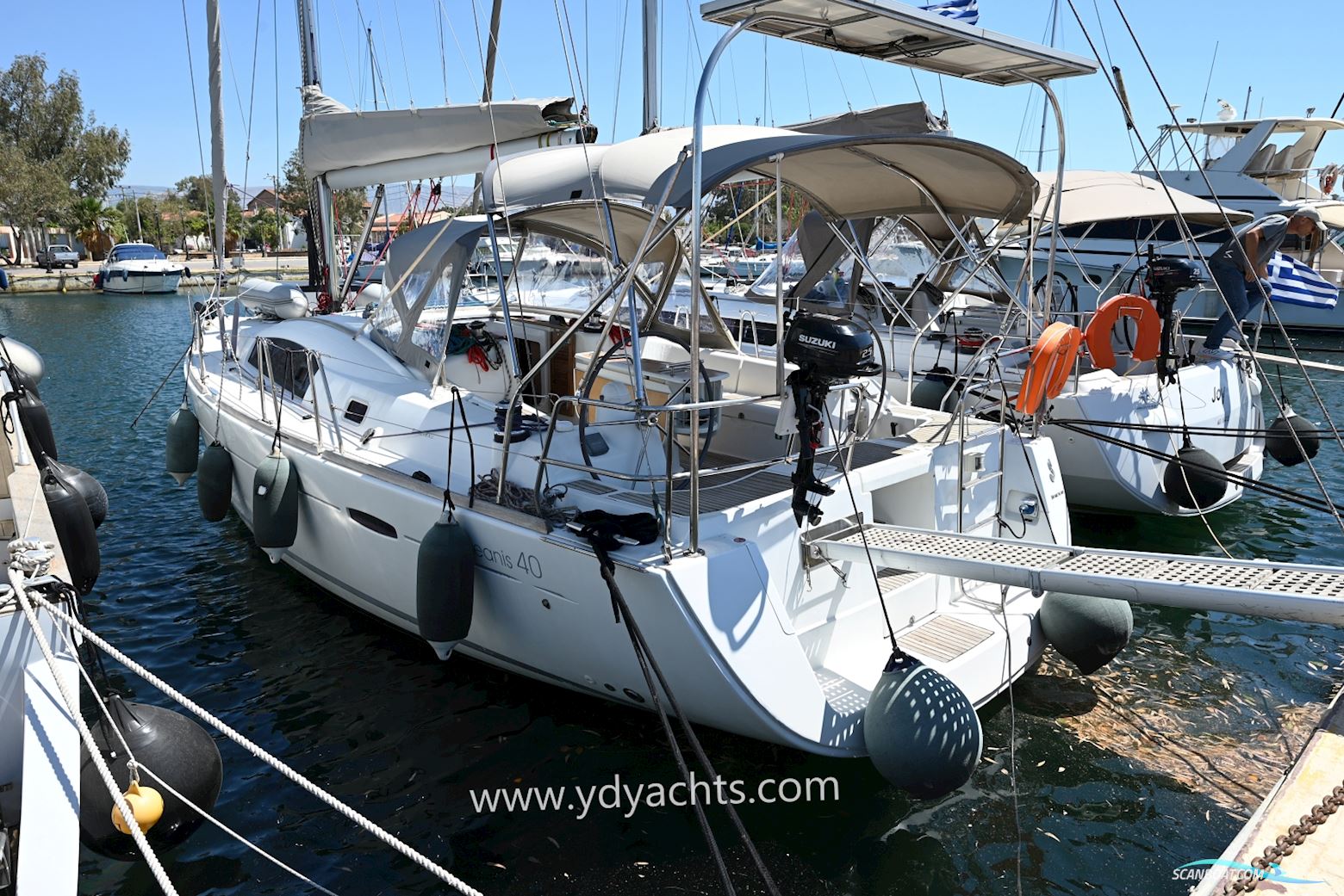 Beneteau Oceanis 40 Sailingboat 2010, with Yanmar engine, Greece