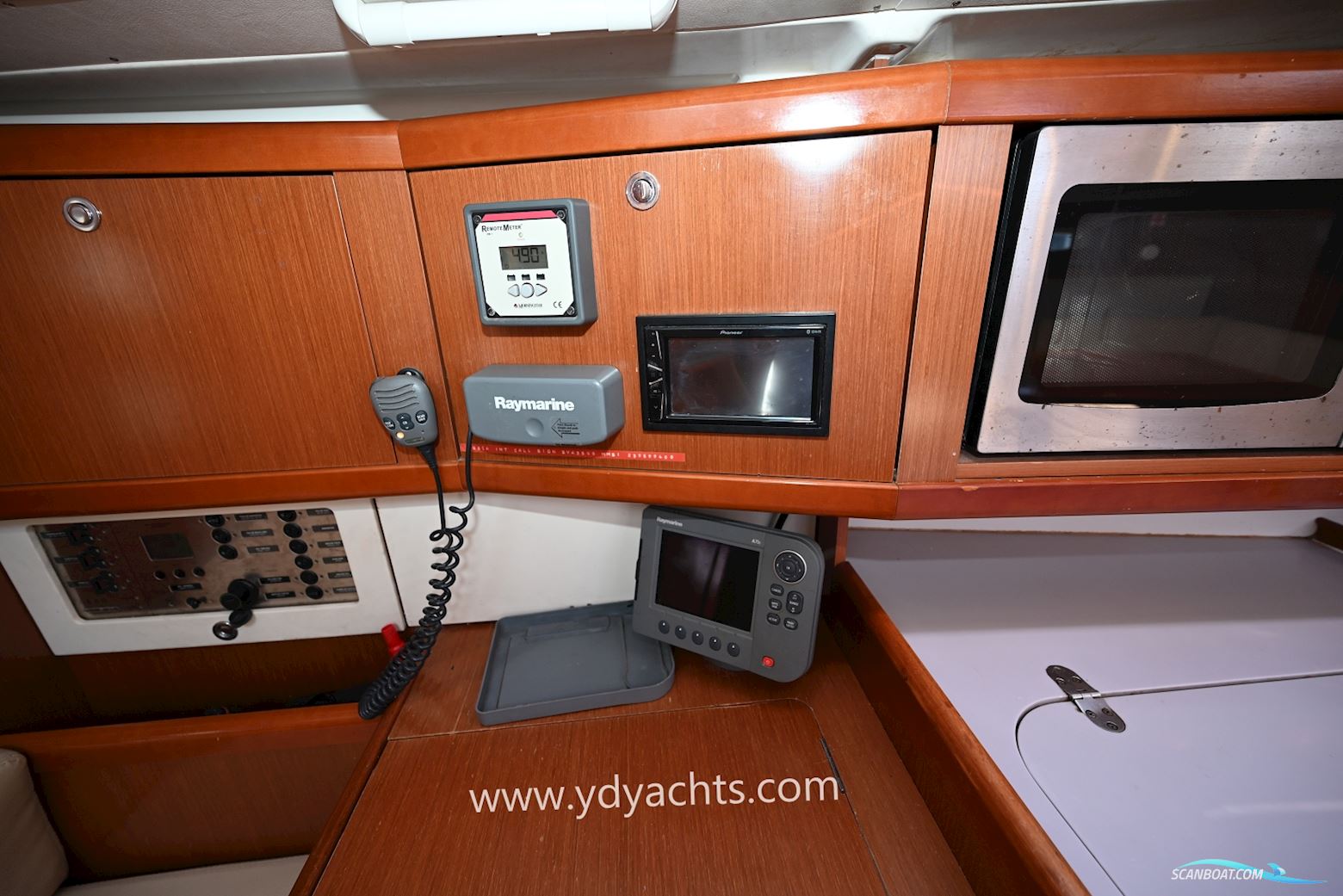 Beneteau Oceanis 40