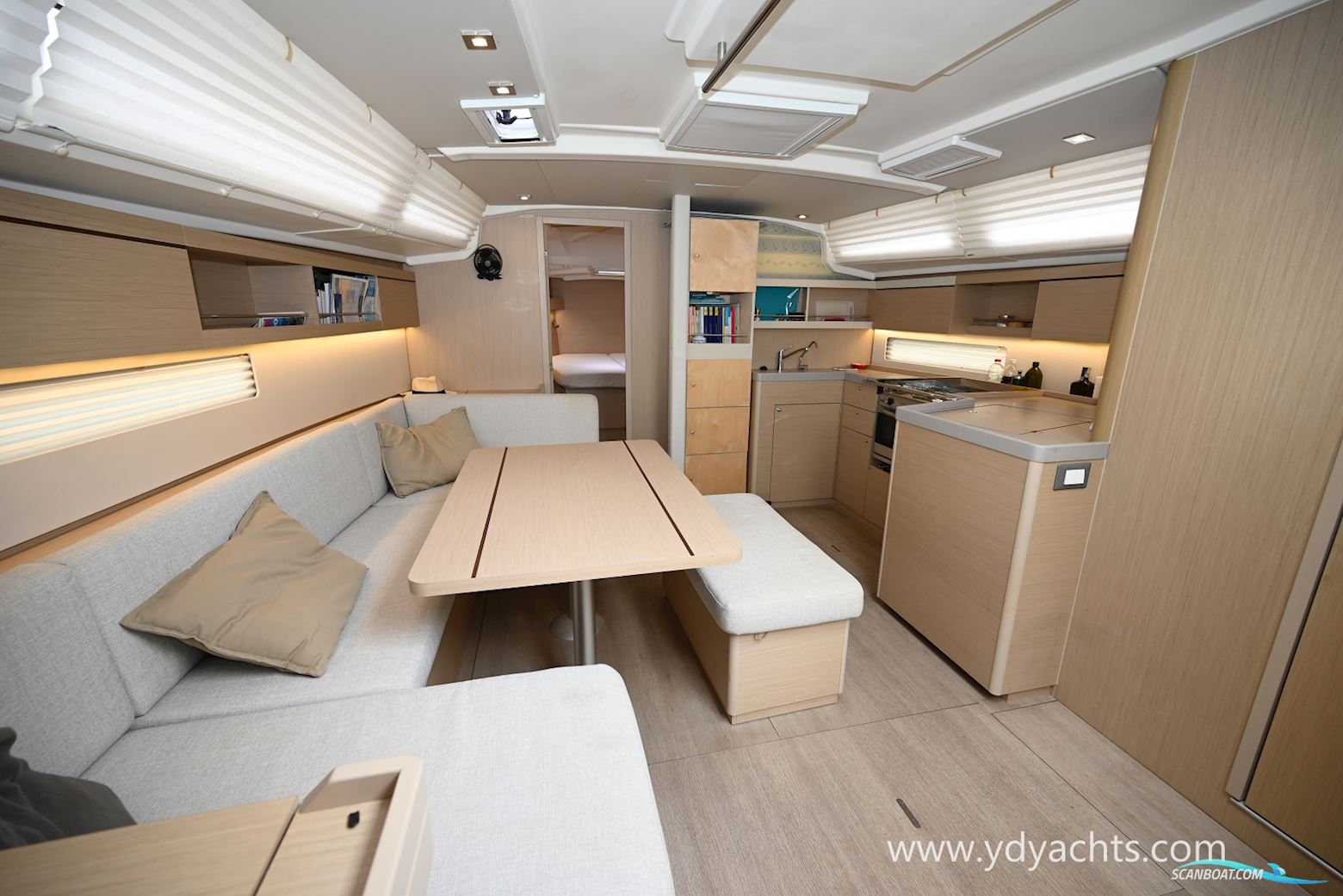 Beneteau Oceanis 40.1 Owner's Version