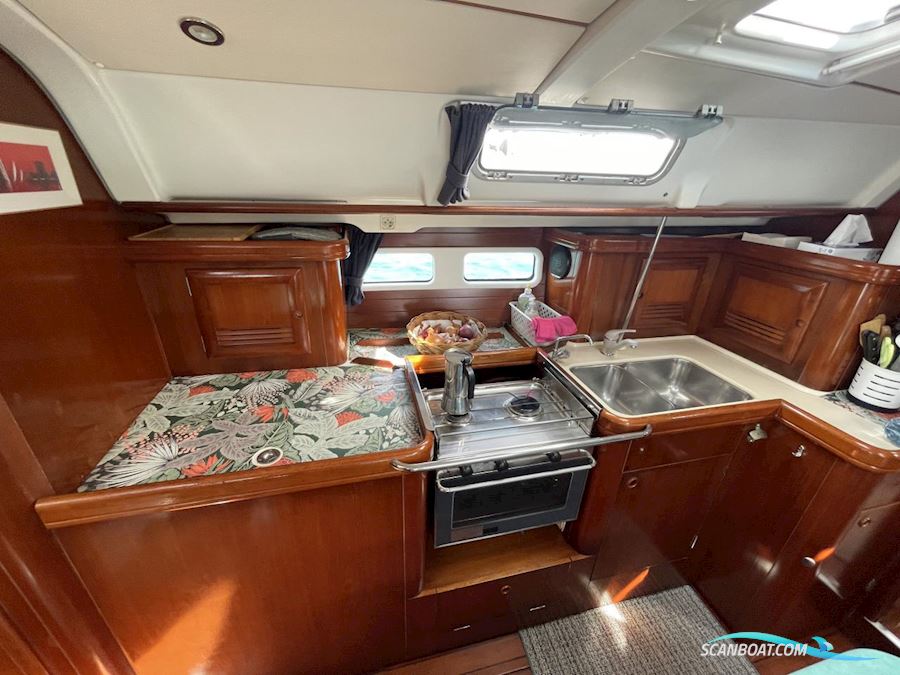 Beneteau Oceanis 411 Celebration