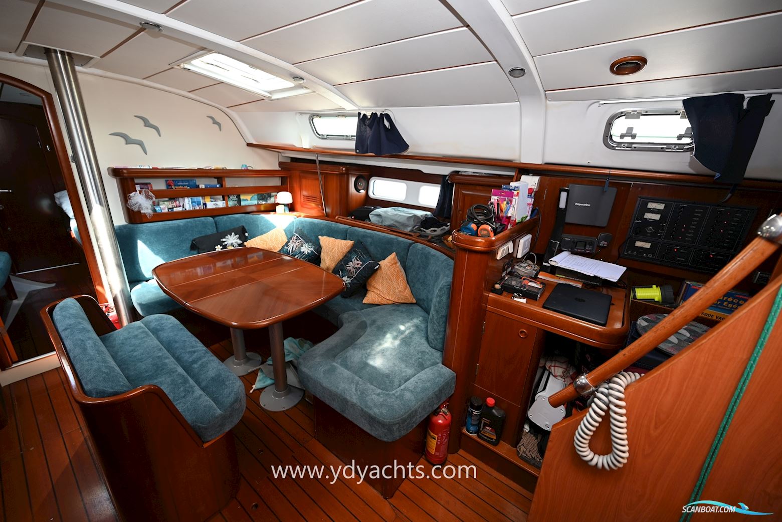 Beneteau Oceanis 411 Clipper Celebration