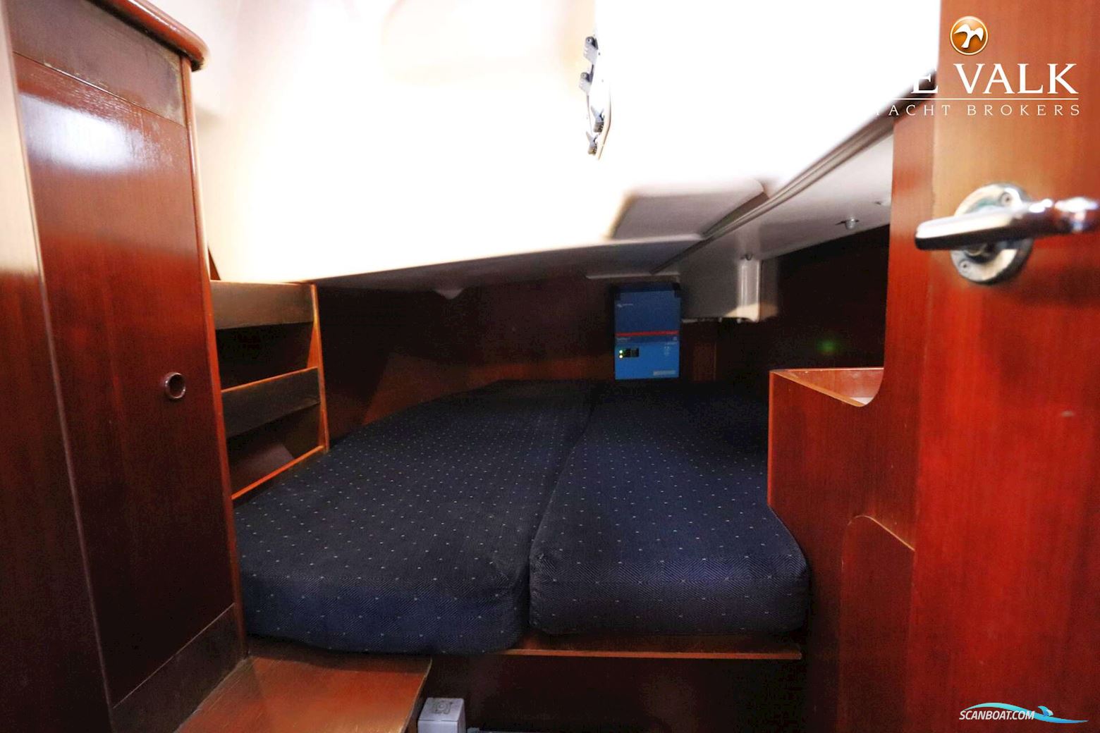 Beneteau Oceanis 411 Electric