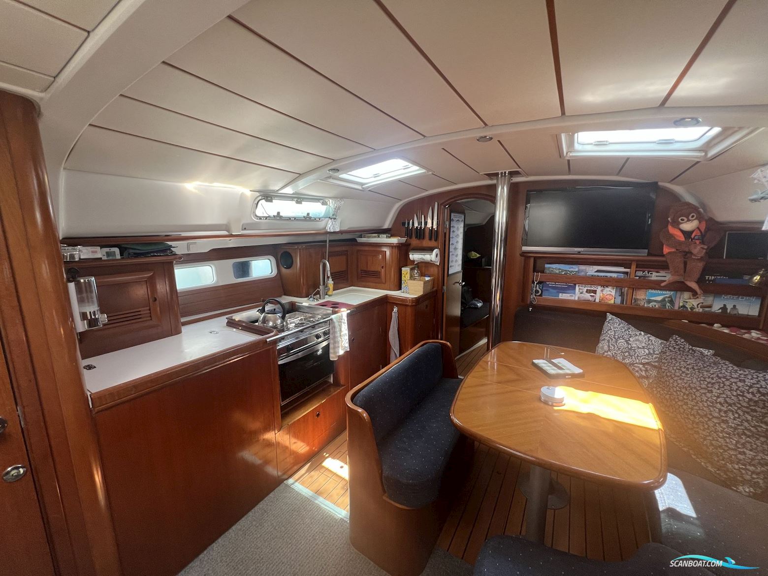 Bénéteau Oceanis 411