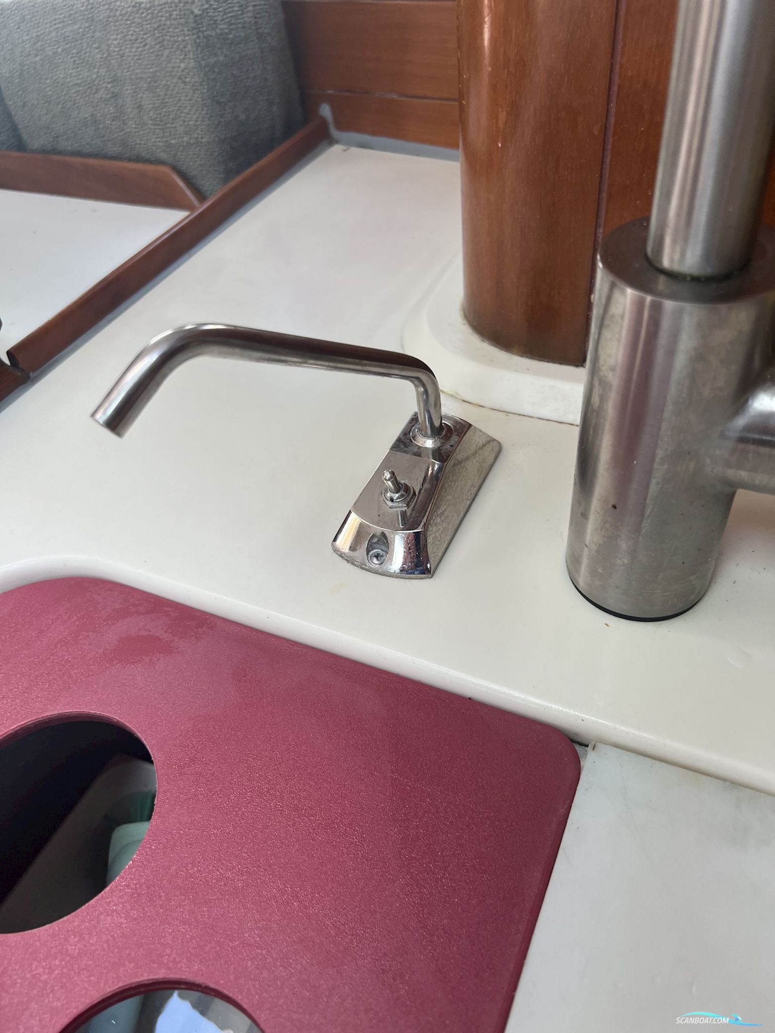 Bénéteau Oceanis 411