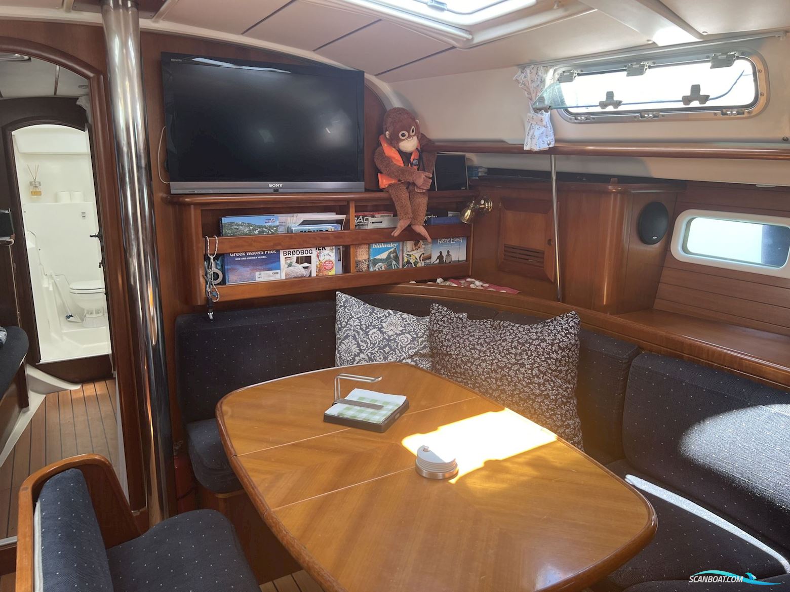 Bénéteau Oceanis 411