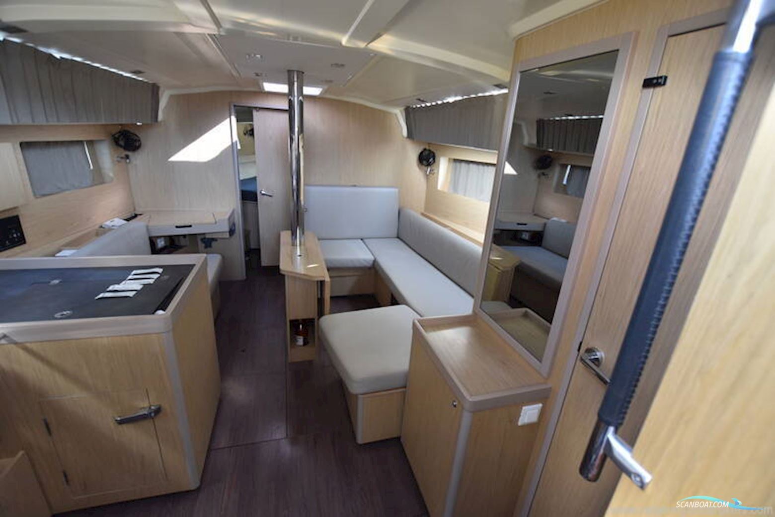 Beneteau Oceanis 42.1