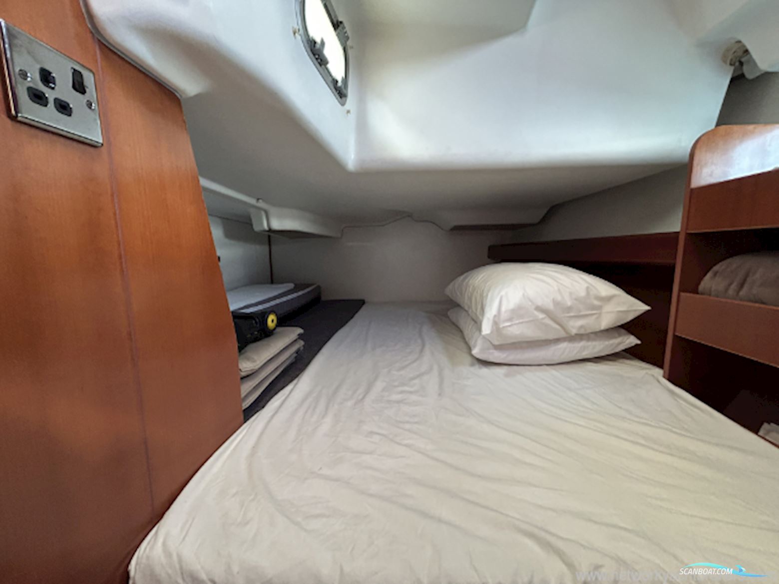 Beneteau Oceanis 423