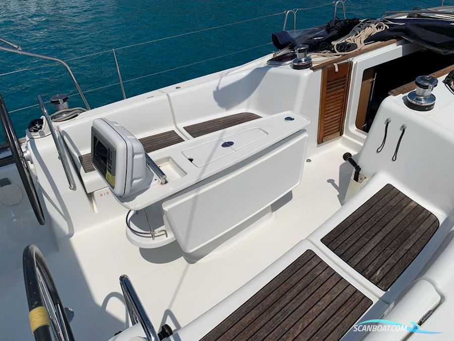 Beneteau Oceanis 43