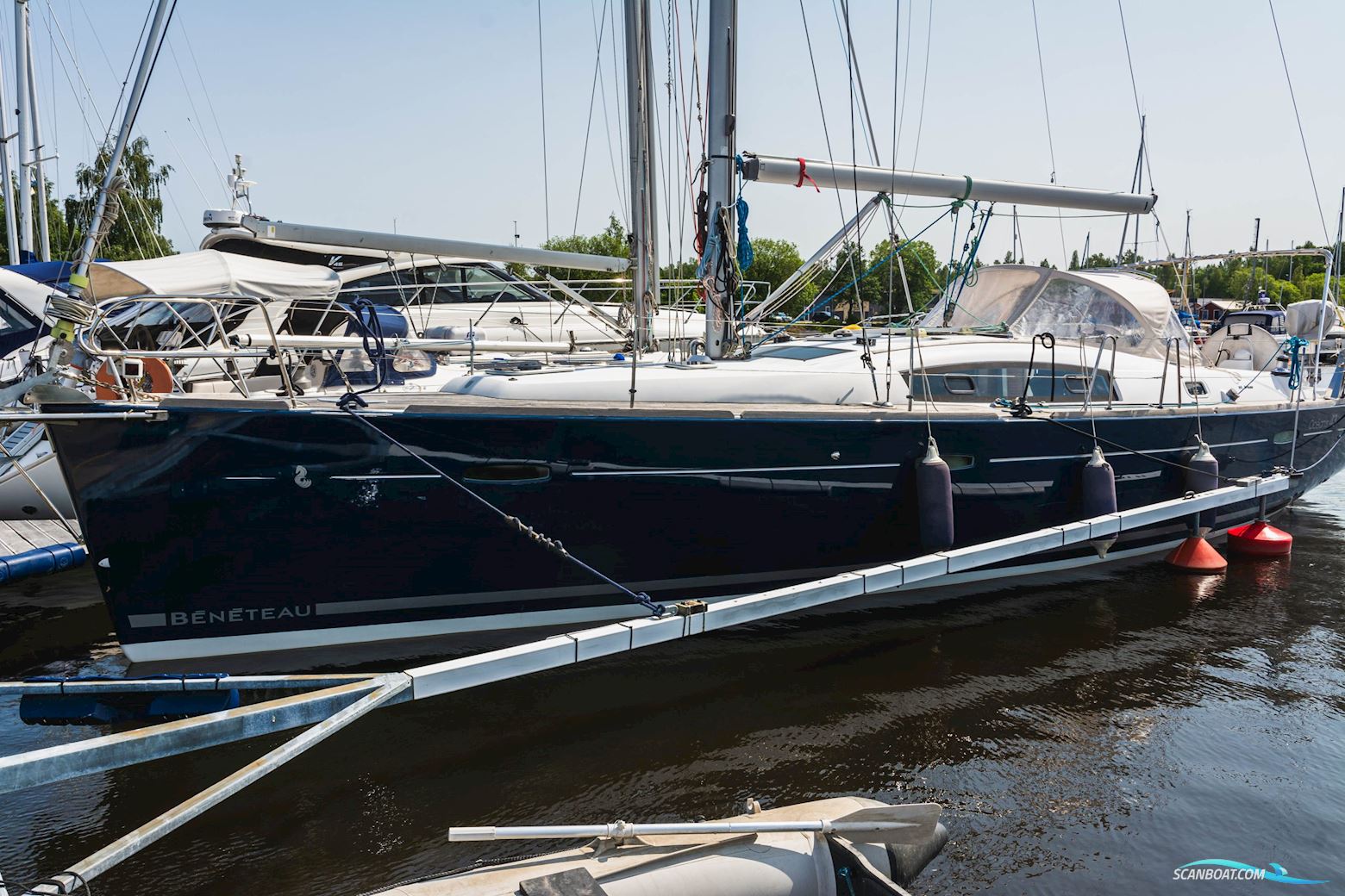 Beneteau Oceanis 43
