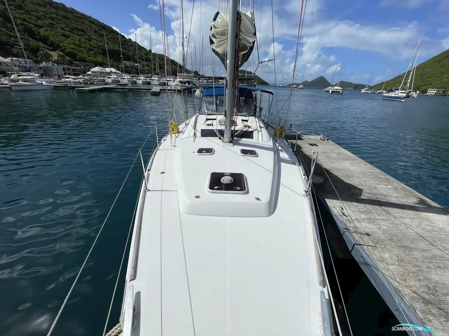 Beneteau Oceanis 43