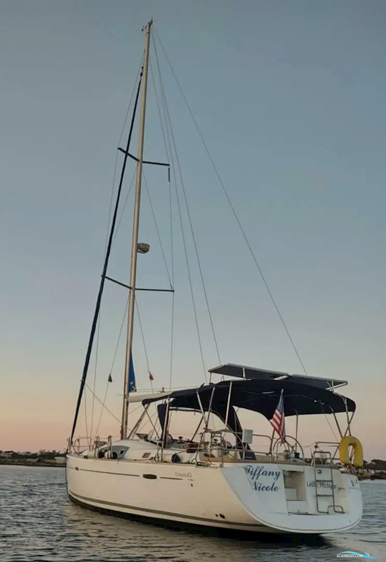 Beneteau Oceanis 43