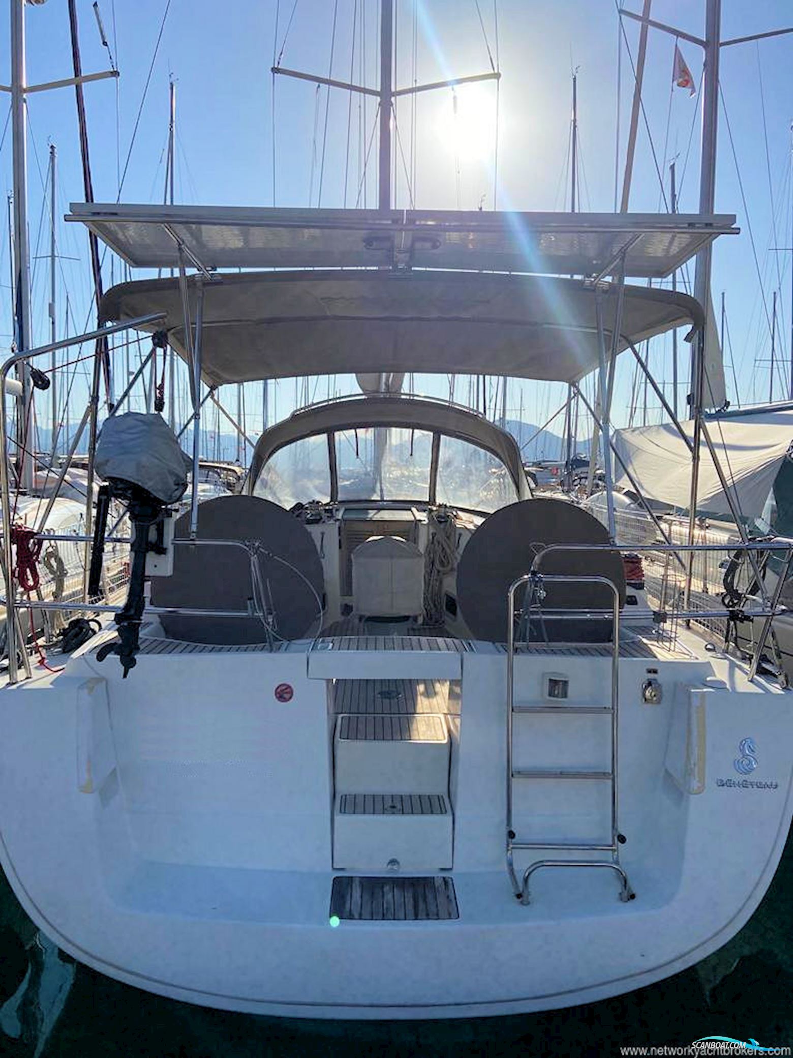 Beneteau Oceanis 43