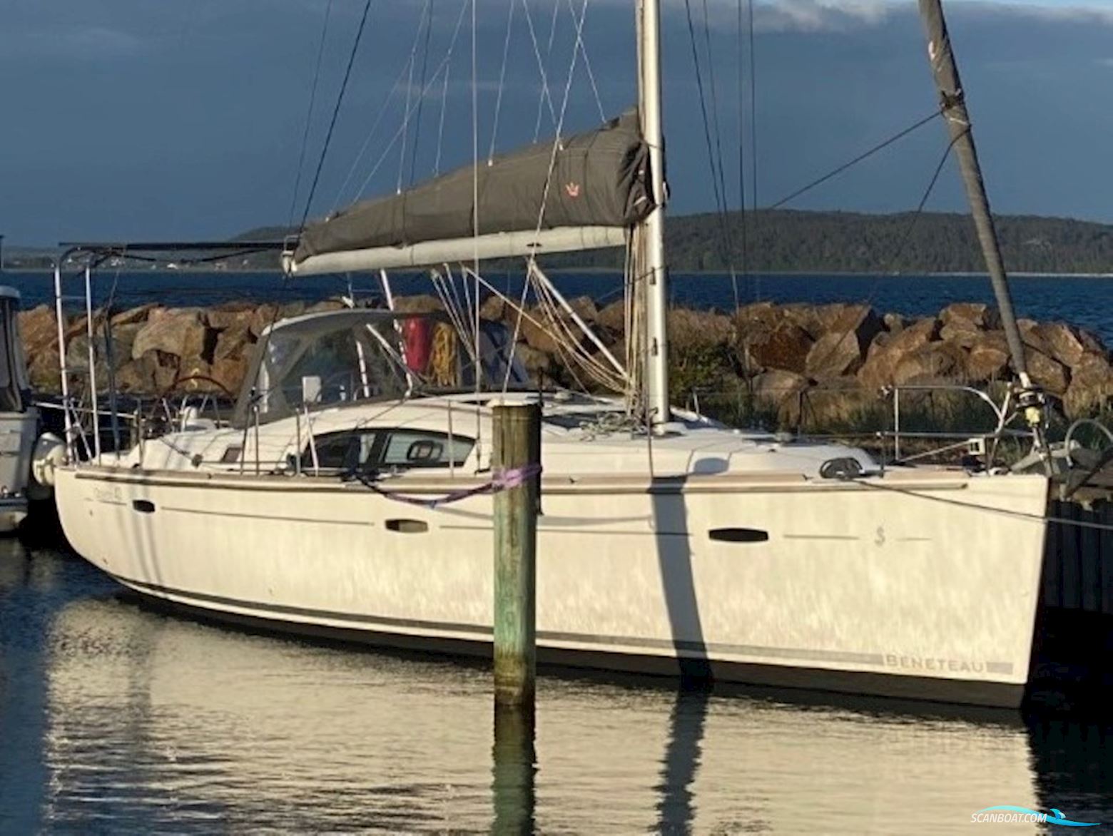 Beneteau Oceanis 43
