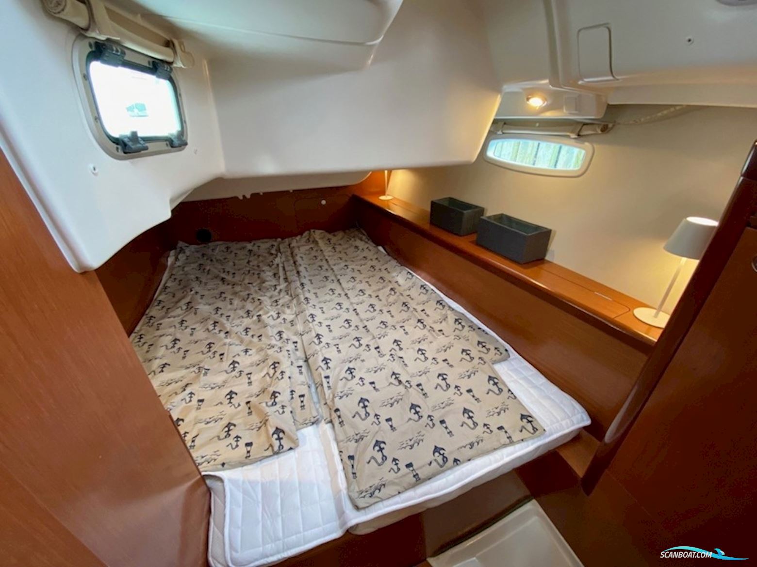 Beneteau Oceanis 43