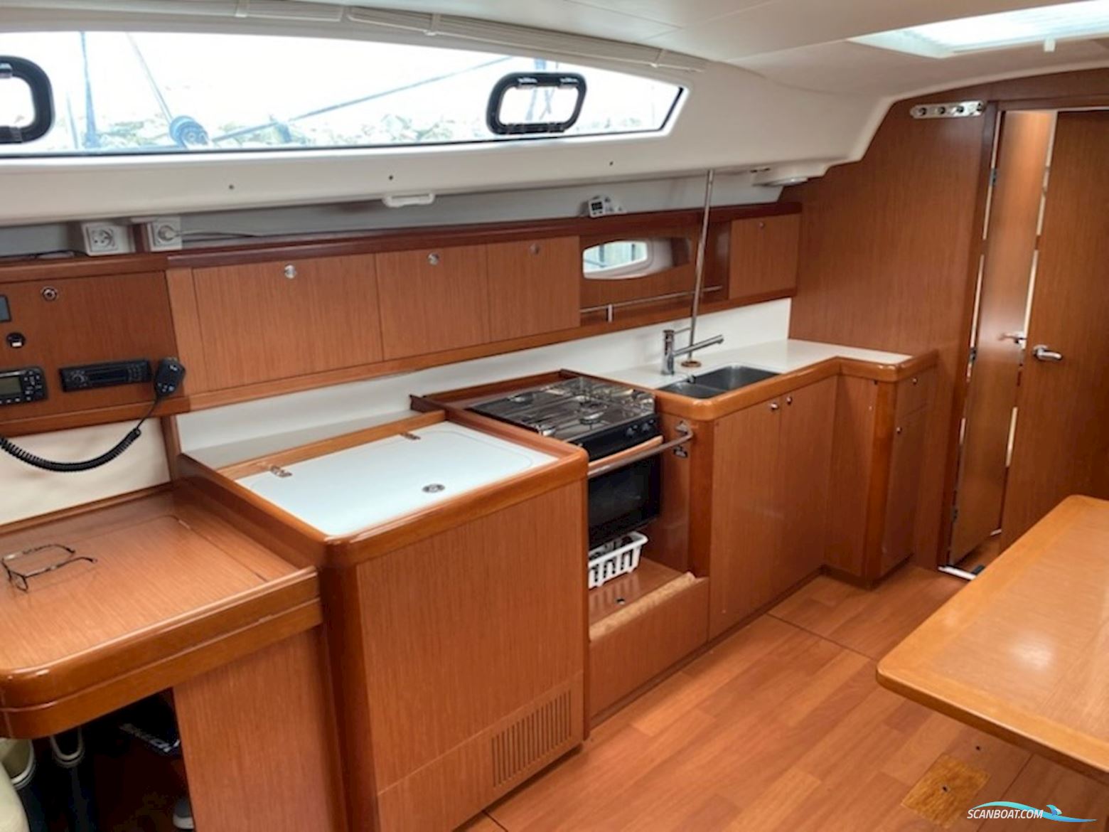 Beneteau Oceanis 43